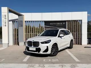 BMW iX1 2026