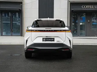 Lexus RZ 2024 купить из Китая, цена 4 221 000 ₽ — Suifenhe Auto