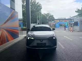 Lexus RZ 2023 купить из Китая, цена 5 301 000 ₽ — Suifenhe Auto