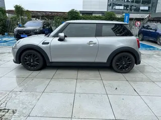 MINI COOPER 2023 купить из Китая, цена 2 005 000 ₽ — Suifenhe Auto