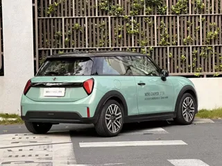 MINI COOPER 2025 купить из Китая, цена 3 627 000 ₽ — Suifenhe Auto
