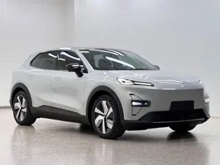 Deepal S05 2024 купить из Китая, цена 3 408 000 ₽ — Suifenhe Auto