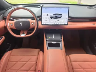 Deepal S05 2025 купить из Китая, цена 3 136 000 ₽ — Suifenhe Auto