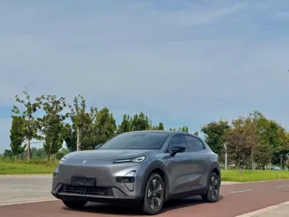 Deepal S05 2025 купить из Китая, цена 3 224 000 ₽ — Suifenhe Auto