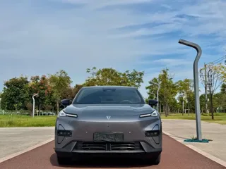 Deepal S05 2025 купить из Китая, цена 3 224 000 ₽ — Suifenhe Auto