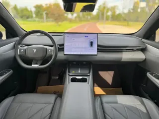 Deepal S05 2025 купить из Китая, цена 3 224 000 ₽ — Suifenhe Auto
