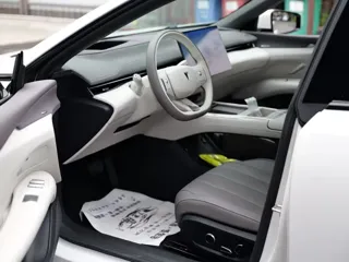 Deepal L07 2025 купить из Китая, цена 3 568 000 ₽ — Suifenhe Auto