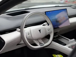 Deepal L07 2025 купить из Китая, цена 3 568 000 ₽ — Suifenhe Auto