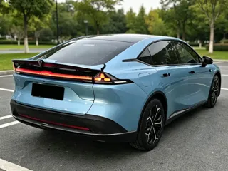Deepal L07 2024 купить из Китая, цена 2 936 000 ₽ — Suifenhe Auto