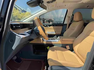 GAC Trumpchi E8 2024 купить из Китая, цена 4 306 000 ₽ — Suifenhe Auto