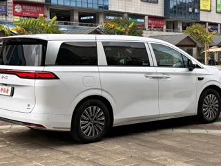 BYD Xia 2025 купить из Китая, цена 5 283 000 ₽ — Suifenhe Auto