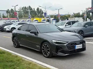 Audi A5L 2026 купить из Китая, цена 5 294 000 ₽ — Suifenhe Auto