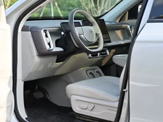Leapmotor B10 2025 купить из Китая, цена 3 168 000 ₽ — Suifenhe Auto