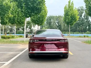 Chery Fengyun A9L 2025 купить из Китая, цена 4 596 000 ₽ — Suifenhe Auto