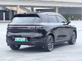 Leapmotor B10 2025 купить из Китая, цена 2 833 000 ₽ — Suifenhe Auto