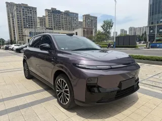 Leapmotor B10 2025 купить из Китая, цена 3 077 000 ₽ — Suifenhe Auto