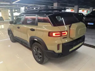 Geely Cowboy 2024 купить из Китая, цена 2 677 000 ₽ — Suifenhe Auto