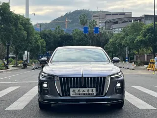 Hongqi H5 PHEV 2025 купить из Китая, цена 3 441 000 ₽ — Suifenhe Auto