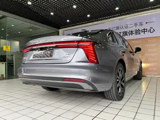 Hongqi H5 PHEV 2025 купить из Китая, цена 3 651 000 ₽ — Suifenhe Auto