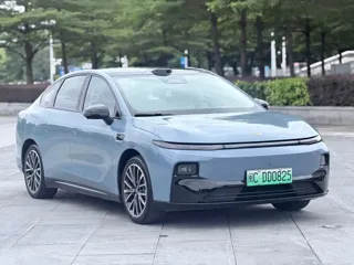 Leapmotor B01 2025 купить из Китая, цена 2 564 000 ₽ — Suifenhe Auto