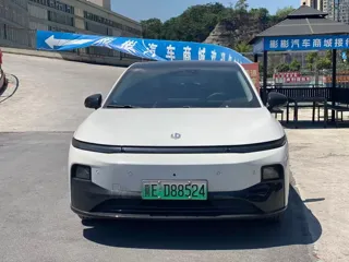Leapmotor B01 2025 купить из Китая, цена 2 950 000 ₽ — Suifenhe Auto