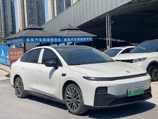 Leapmotor B01 2025 купить из Китая, цена 2 950 000 ₽ — Suifenhe Auto