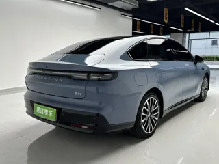 Leapmotor B01 2025 купить из Китая, цена 3 005 000 ₽ — Suifenhe Auto