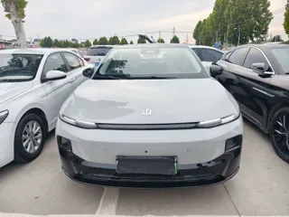 Leapmotor B01 2026 купить из Китая, цена 2 914 000 ₽ — Suifenhe Auto