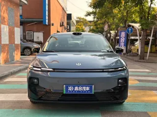 Leapmotor B01 2025 купить из Китая, цена 2 950 000 ₽ — Suifenhe Auto