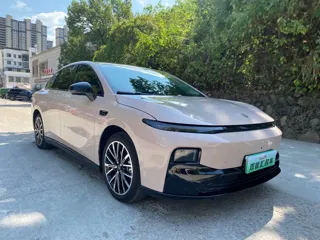 Leapmotor B01 2025 купить из Китая, цена 2 943 000 ₽ — Suifenhe Auto