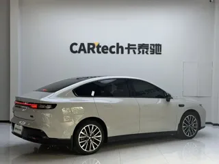 Leapmotor B01 2025 купить из Китая, цена 3 168 000 ₽ — Suifenhe Auto