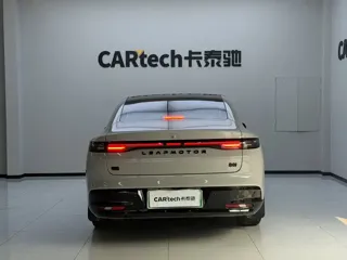 Leapmotor B01 2025 купить из Китая, цена 3 168 000 ₽ — Suifenhe Auto