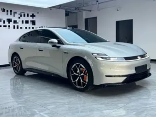 Changan Qiyuan A06 2025 купить из Китая, цена 2 558 000 ₽ — Suifenhe Auto