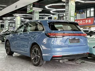 Shangjie H5 2025 купить из Китая, цена 3 858 000 ₽ — Suifenhe Auto