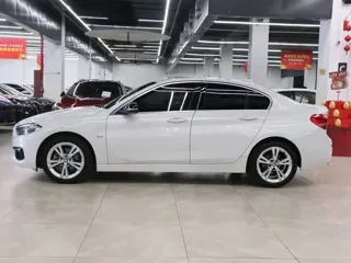 BMW 1 Series 2018 купить из Китая, цена 1 422 000 ₽ — Suifenhe Auto