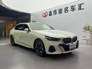 BMW 5 Series 2025 купить из Китая, цена 7 604 000 ₽ — Suifenhe Auto