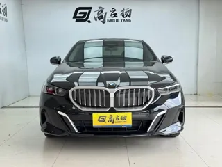 BMW 5 Series 2025 купить из Китая, цена 7 103 000 ₽ — Suifenhe Auto