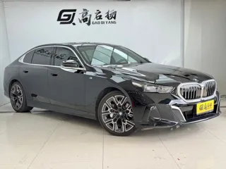 BMW 5 Series 2025 купить из Китая, цена 7 103 000 ₽ — Suifenhe Auto