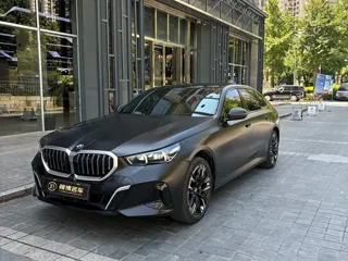 BMW 5 Series 2026 купить из Китая, цена 6 111 000 ₽ — Suifenhe Auto