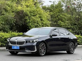 BMW 5 Series 2024 купить из Китая, цена 5 920 000 ₽ — Suifenhe Auto