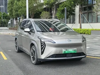 Aion Y 2025 купить из Китая, цена 2 759 000 ₽ — Suifenhe Auto