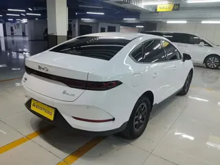 BYD Qin PLUS 2025 купить из Китая, цена 2 531 000 ₽ — Suifenhe Auto
