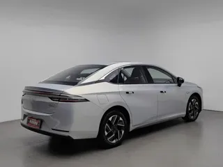 Aion S Plus 2023 купить из Китая, цена 2 542 000 ₽ — Suifenhe Auto