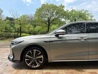 Chery Arrizo 8 2024 купить из Китая, цена 2 539 000 ₽ — Suifenhe Auto