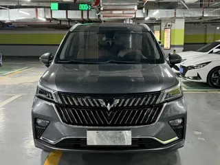 Wuling Jiachen 2023 купить из Китая, цена 1 468 000 ₽ — Suifenhe Auto