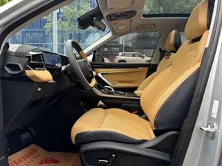 Geely Boyue L 2024 купить из Китая, цена 2 826 000 ₽ — Suifenhe Auto