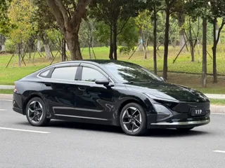 Wuling Starlight 2024 купить из Китая, цена 2 396 000 ₽ — Suifenhe Auto