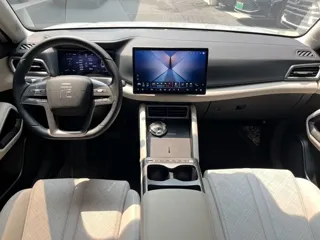 BYD Yuan UP 2025 купить из Китая, цена 1 955 000 ₽ — Suifenhe Auto