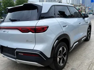 BYD Yuan UP 2025 купить из Китая, цена 2 683 000 ₽ — Suifenhe Auto