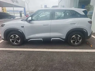 BYD Yuan UP 2026 купить из Китая, цена 3 015 000 ₽ — Suifenhe Auto